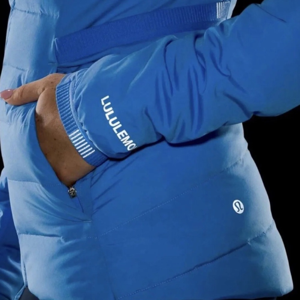 Lululemon Down For It Jacket Blue Nile sz.12 💙 - Picture 7 of 11